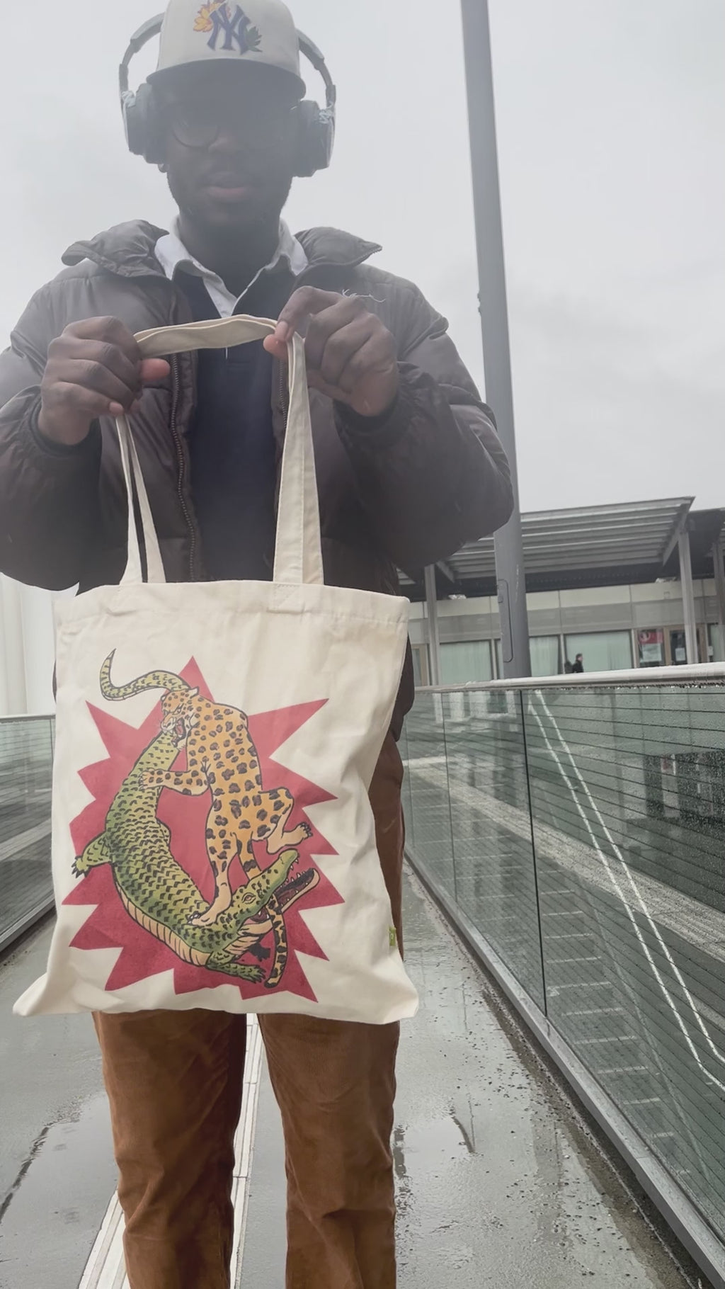 Leopard vs Crocodile Totebag